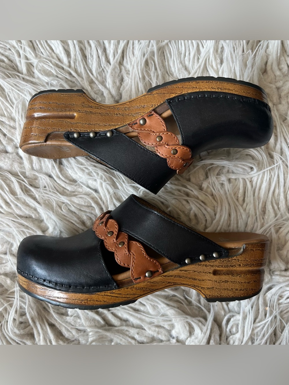Dansko Sherise Heritage Cutout Black Leather Brown Braided Strap Clogs Shoes 36